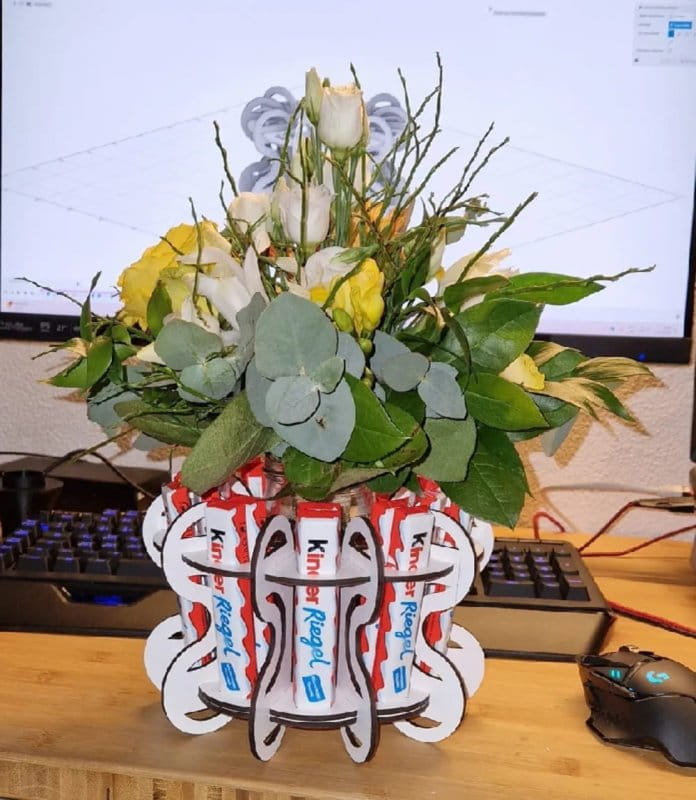 Laser Cut Kinderriegel Chocolate Bar Holder