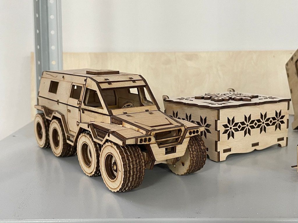 Laser Cut Armored Military Vehicle 3D Wood Model