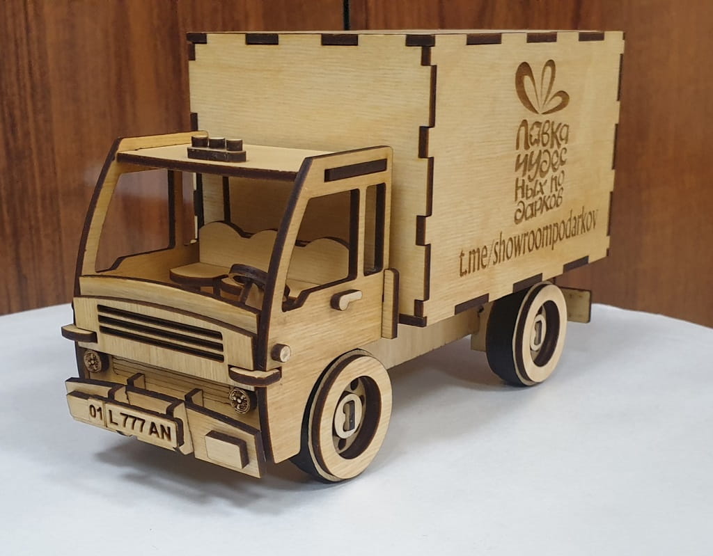 Laser Cut Box Truck 3D Wood Model