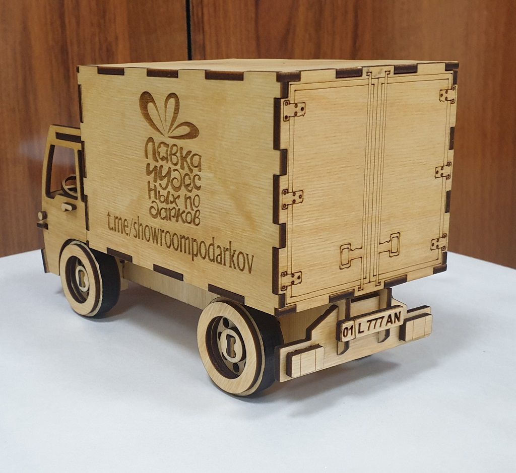 Laser Cut Box Truck 3D Wood Model