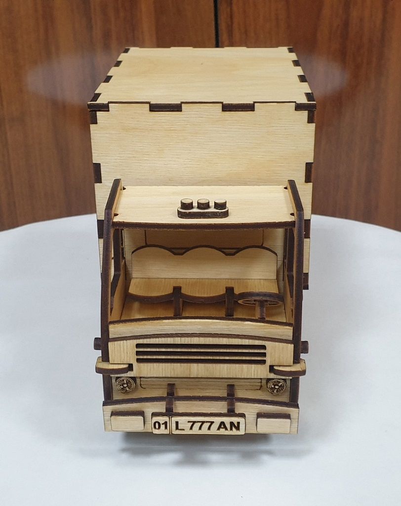 Laser Cut Box Truck 3D Wood Model