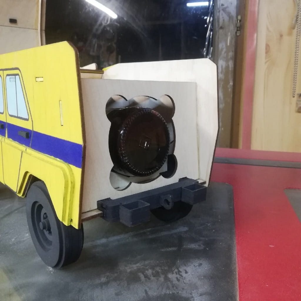 Laser Cut Jeep Wine Bottle Holder