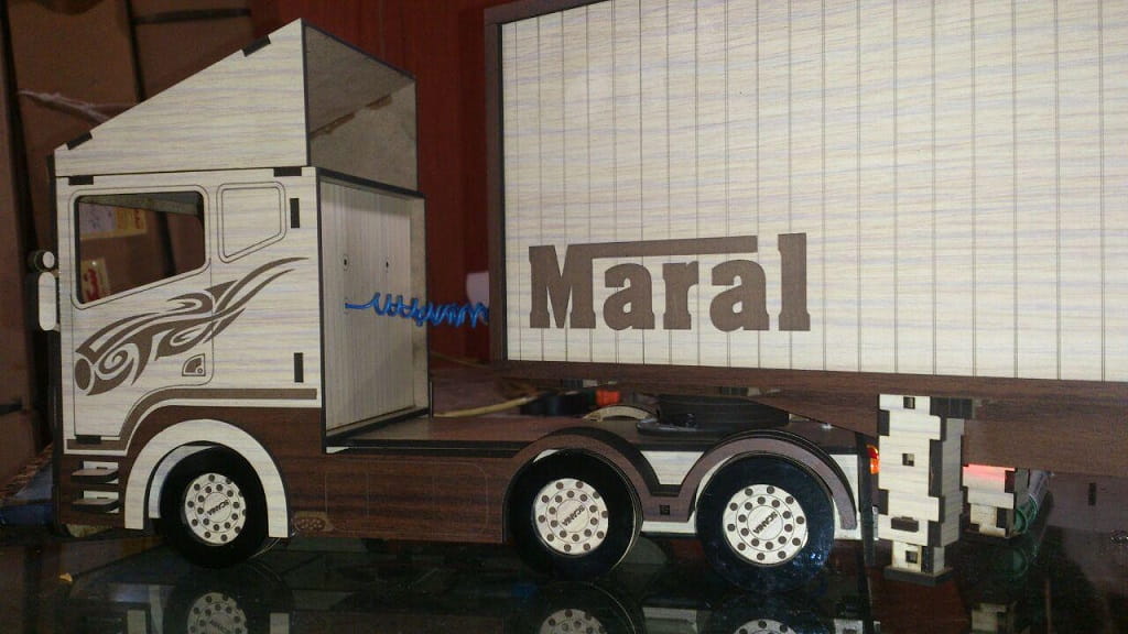 Laser Cut Scania Truck 3D Wood Model Puzzle Kit