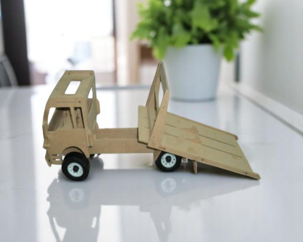 Laser Cut Truck With Flat Bed 3D Wood Model