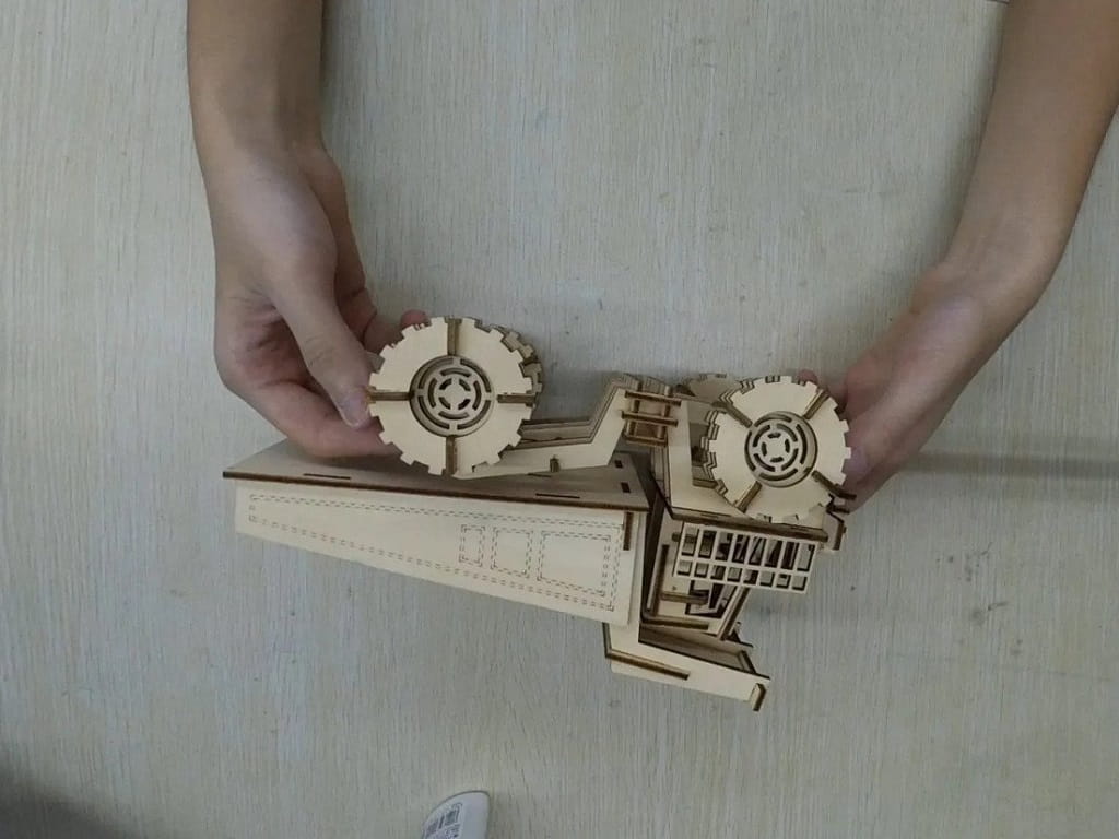 Laser Cut Haul Truck 3D Puzzle Kit