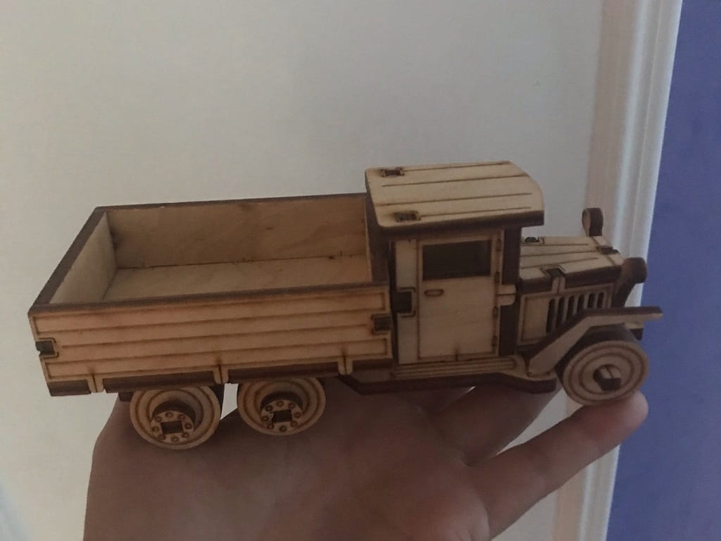 Laser Cut Gaz AA Cargo Truck 3D Puzzle