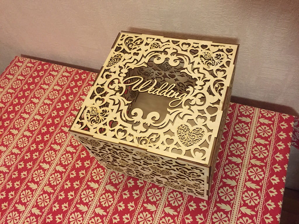 Laser Cut Heart Pattern Decorative Wedding Gift Card Box