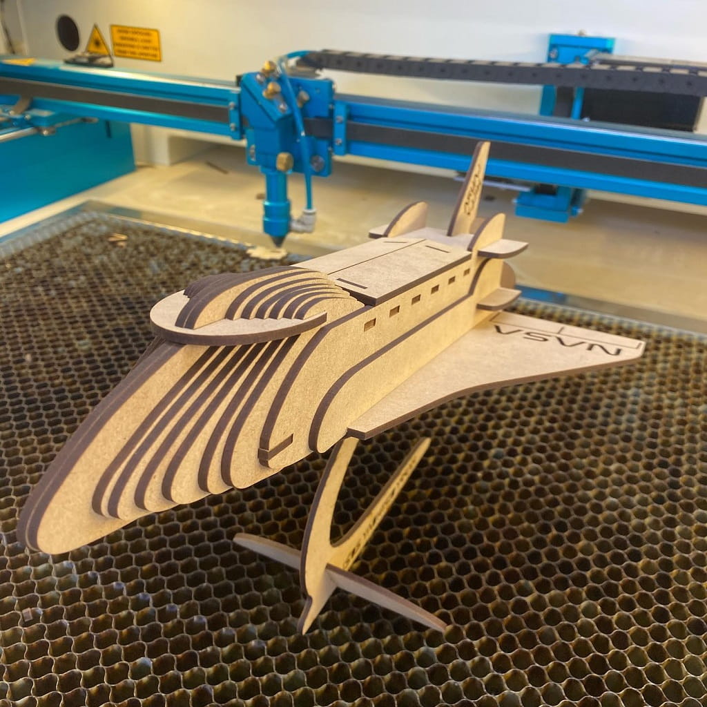 Laser Cut Space Shuttle Discovery Model Kit for Desk Decor