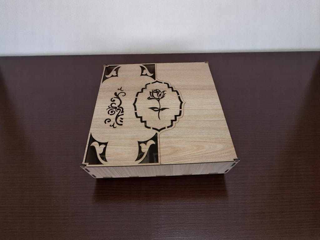 Laser Cut Wooden Candy Gift Box With Lid
