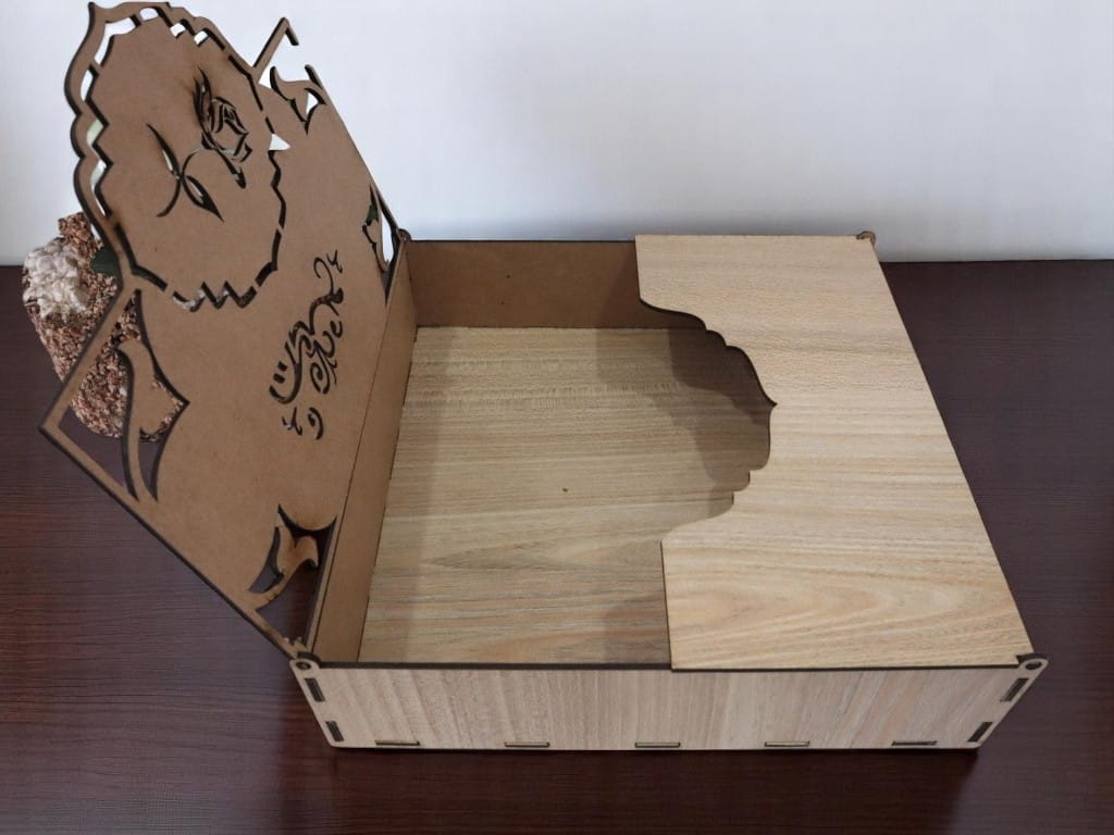 Laser Cut Wooden Candy Gift Box With Lid