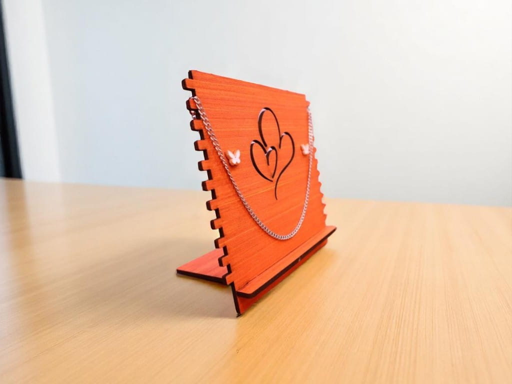 Laser Cut Portable Wooden Plank Necklace Jewelry Stand