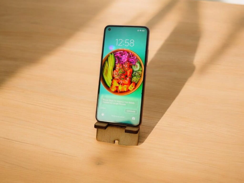 Laser Cut Wooden Phone Stand Never Give Up