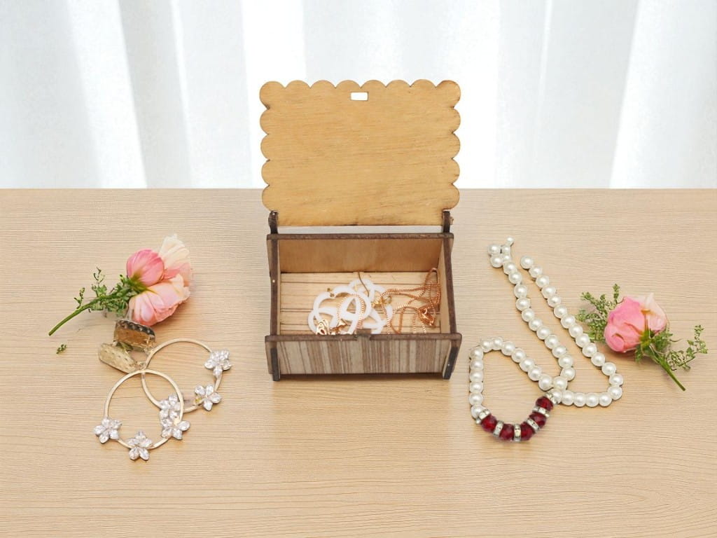 Laser Cut Wooden Small Jewelry Box