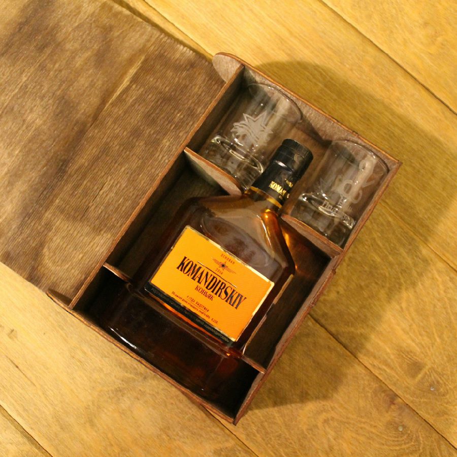 Laser Cut Whiskey Set Wooden Gift Box