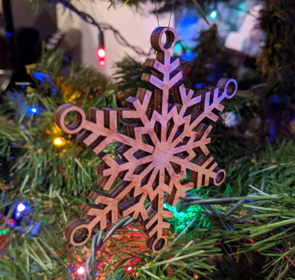 Laser Cut Decorative Snowflake Christmas Tree Ornament