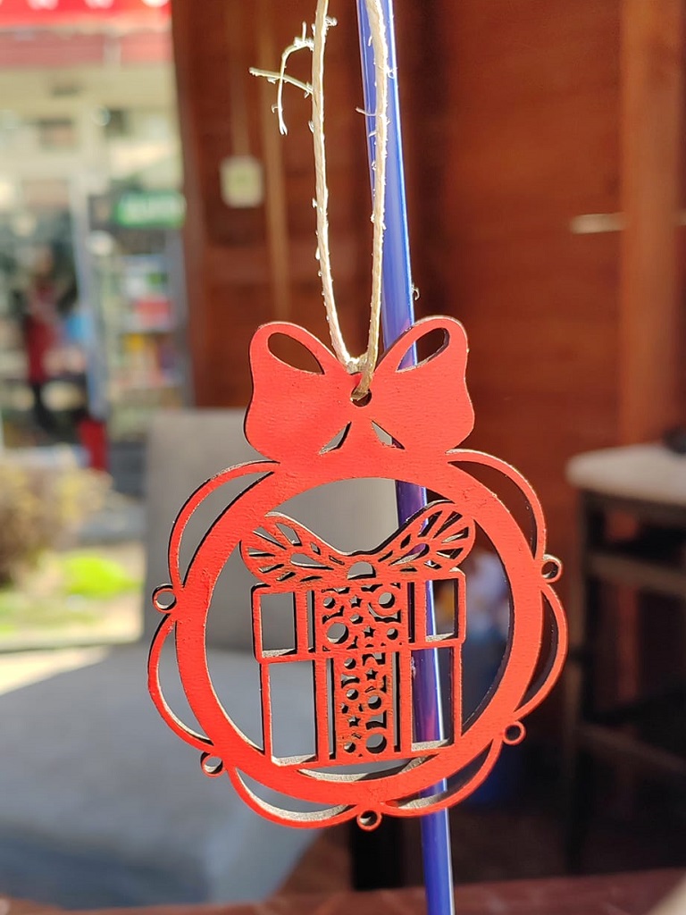 Laser Cut Present Christmas Tree Bauble