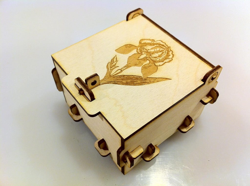 Laser Cut Flower Engraved Wooden Pinned Box