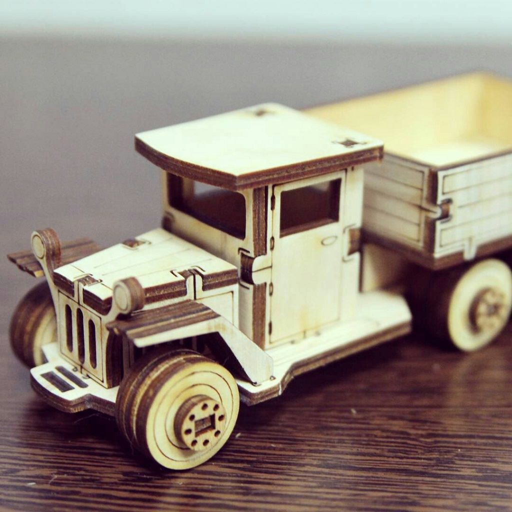 Laser Cut Wooden Truck Model Business Card Holder