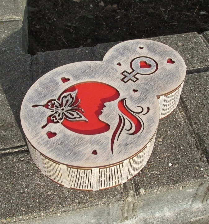 Laser Cut Number 8 Shape Gift Box for Womens Day