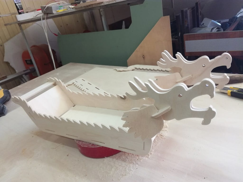 Laser Cut Sushi Chinese Dragon Boat Serving Tray