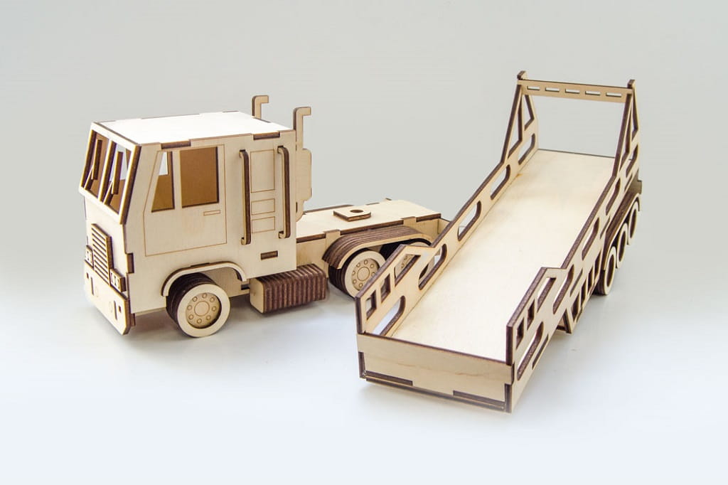 Laser Cut Trailer Truck 3D Wood Model