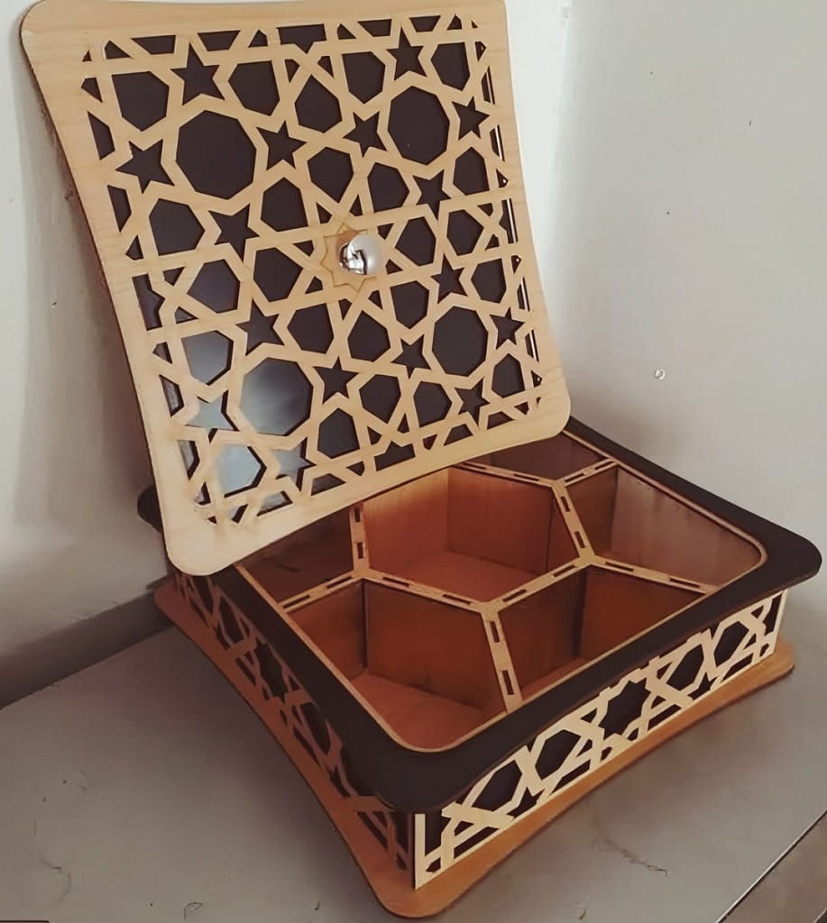 Laser Cut Dried Fruit Gift Box 7 Portion