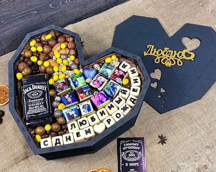 Laser Cut Valentines Day Heart Candy Gift Box