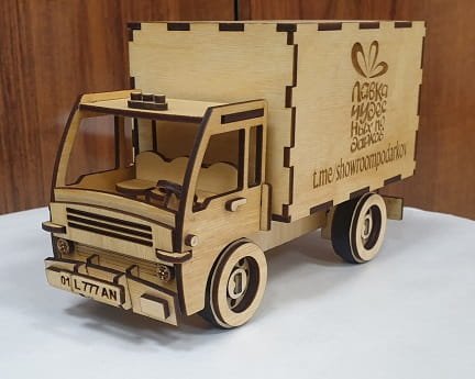 Laser Cut Box Truck 3D Wood Model
