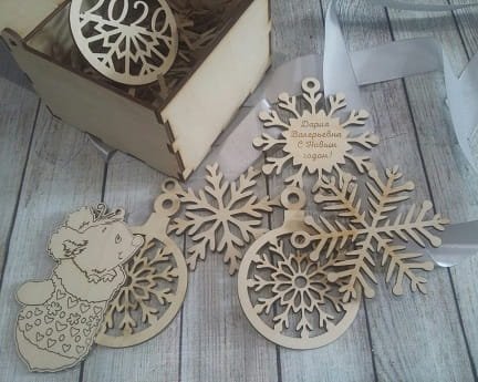 Laser Cut Packaging Box with Christmas Ornaments